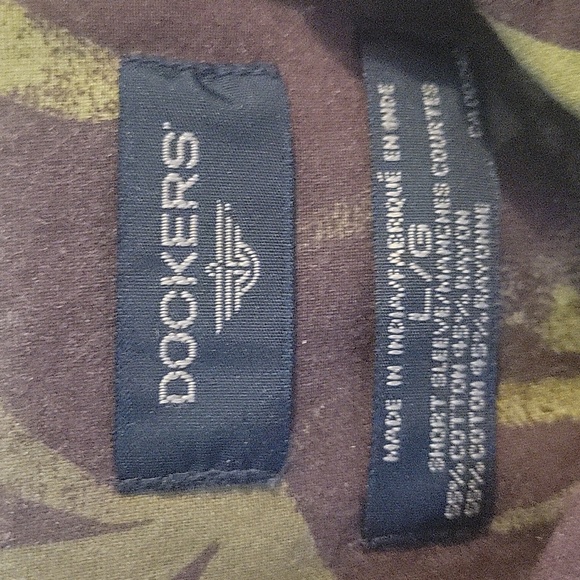 Hawaiian Shirt - Picture 2 of 3